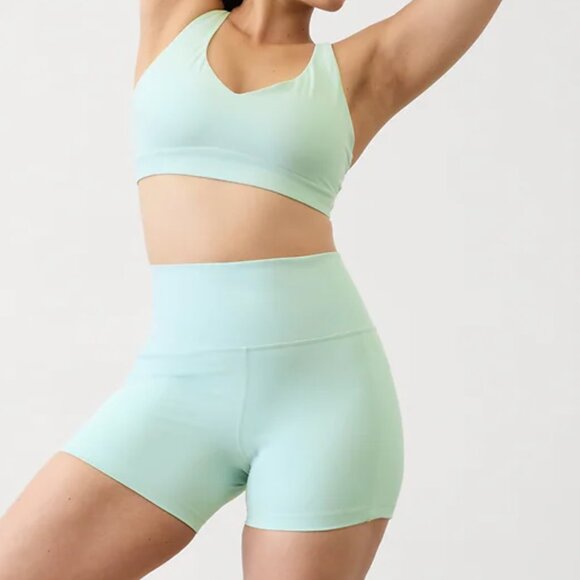NWT Salutation Stash High Rise 5" Short in Lighthouse Green - Picture 1 of 10